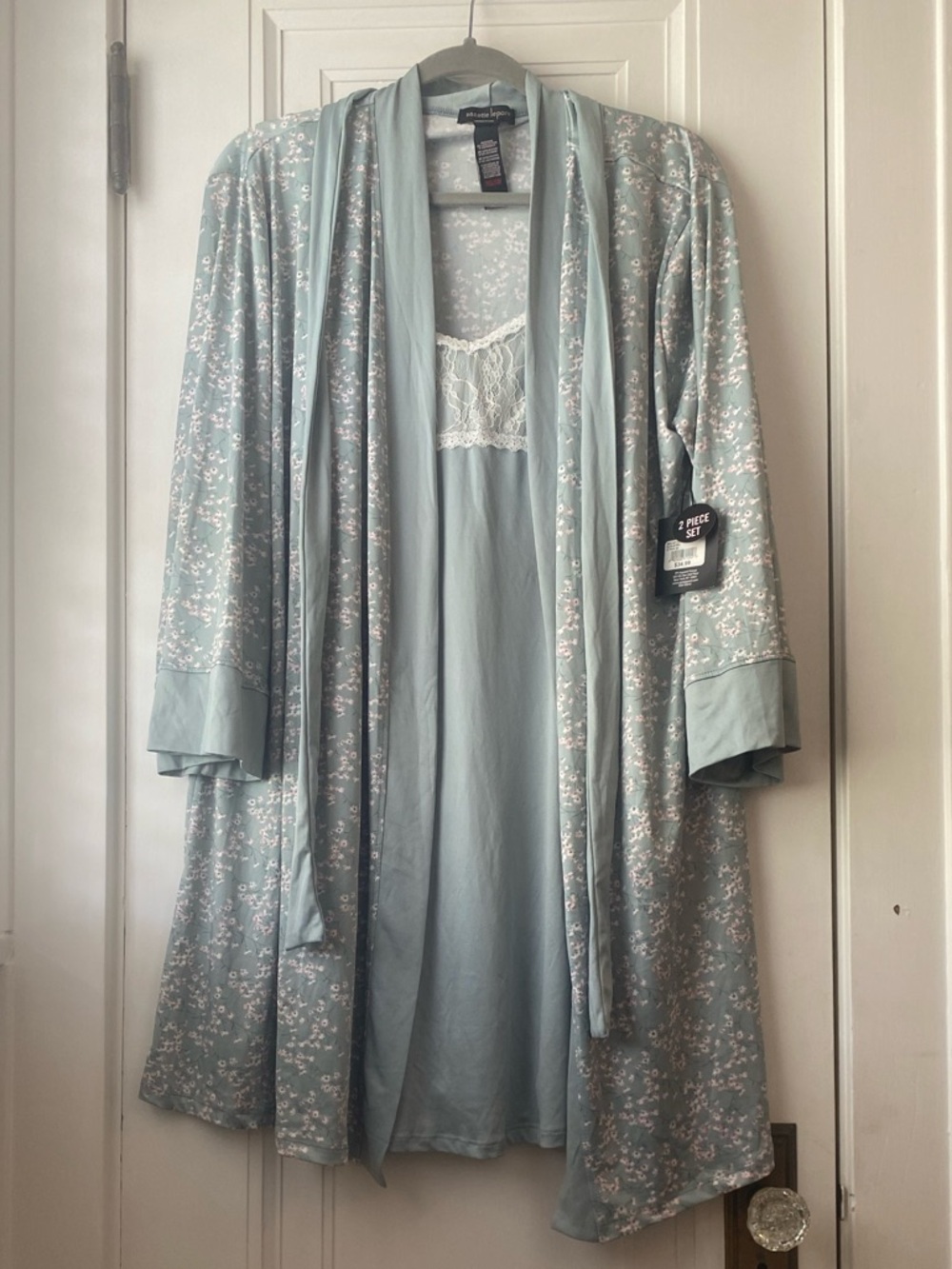 Nanette Lenore safe green slinky soft 2-piece pajama set chemise and robe L NWT